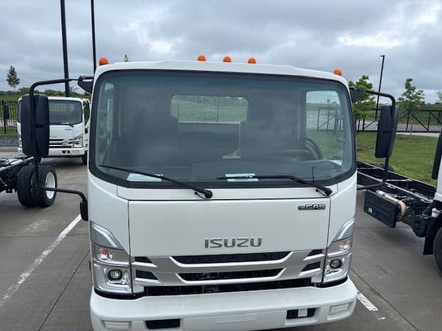 2025 Isuzu in Ankeny, IA — photo 7